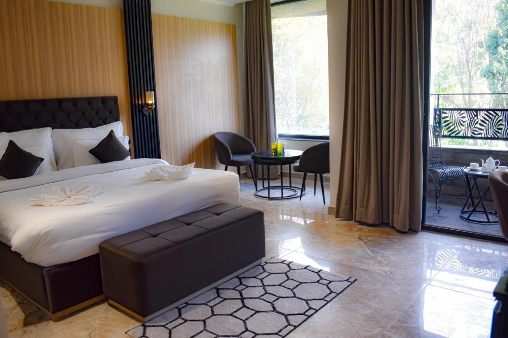 Alpine Hotel And Villas Dharamshala Luaran gambar